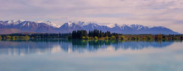 A Ruataniwha-tó panorámája Twizel közelében, Új-Zéland — Stock Fotó