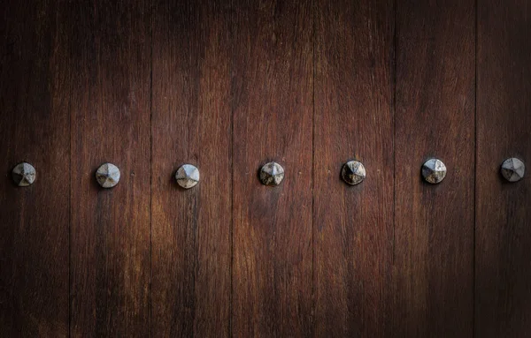 Tür mit rostigem Metall nai — Stockfoto