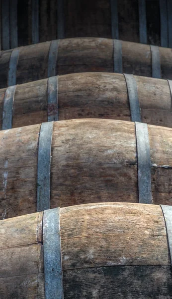 Vintage wine barrel — Stock Photo, Image