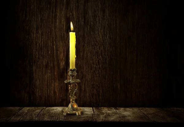 Candelabra Dengan Membakar Lilin — Stok Foto
