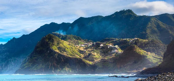 葡萄牙马德拉岛北部海岸 — 图库照片