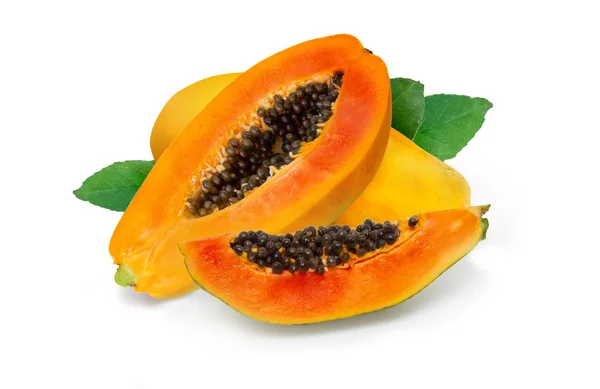 Ganze und halbe reife Papayafrucht — Stockfoto