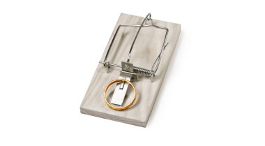 Nişan yüzüklü fare kapanı