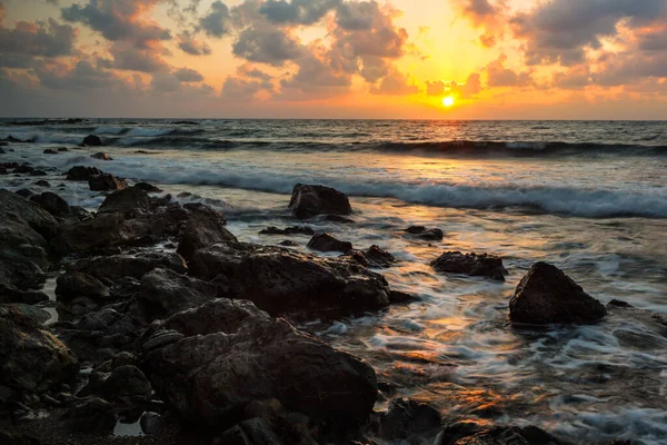 Hermosa Puesta Sol Sobre Embalse Salida Del Sol Mar — Foto de Stock