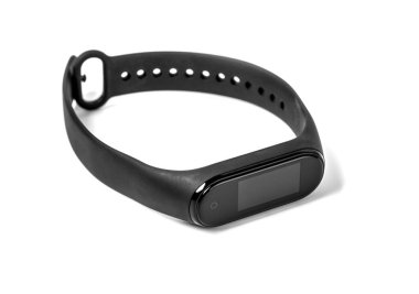 Beyaz üzerine siyah fitness saati (aktivite izleyici). Yakın çekim, seçici odaklanma