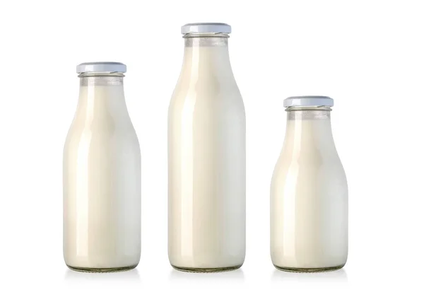 Frische Milch Einer Glasflasche Isoliert Auf Weißem Hintergrund — Stockfoto