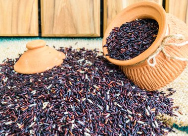 Hom Nil (siyah pirinç yasemin) Tayland