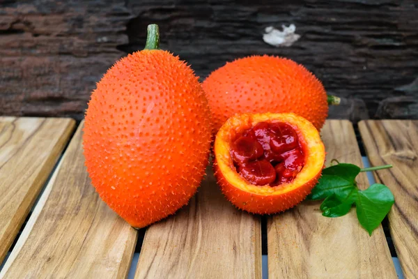 Mor kadife ipli çanta