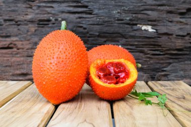 Mor kadife ipli çanta