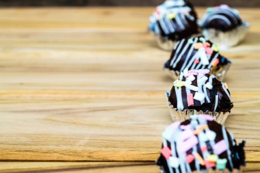 Çikolatalı kek pop 