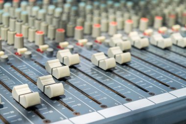 ses ses karıştırıcı