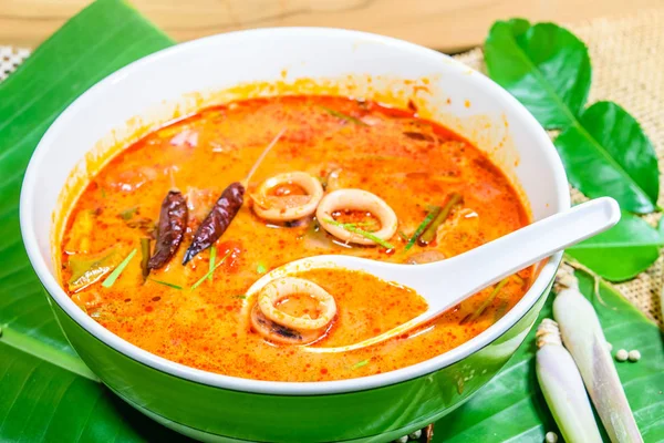 Tom yum суп Тайська спецій — стокове фото