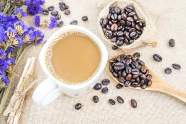 Kavrulmuş kahve çekirdeği.