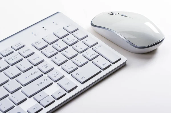 Witte toetsenbord en muis Close-up — Stockfoto