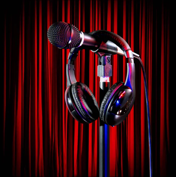 Live on Colorful Stage Singer Mic and Headset — Stock Photo, Image