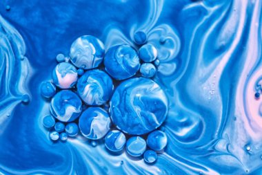 Renkli akrilik kabarcıklar. Soyut mürekkep tasarımı şablonu karışık doku arkaplanı. Sıvı renk arka planı. Duvar kağıdı deseni. Yağ posteri. Tasarım şablonu. Akışkan sanat. Mavi