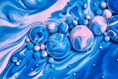 Renkli akrilik kabarcıklar. Soyut mürekkep tasarımı şablonu karışık doku arkaplanı. Sıvı renk arka planı. Duvar kağıdı deseni. Yağ posteri. Tasarım şablonu. Akışkan sanat. Mavi