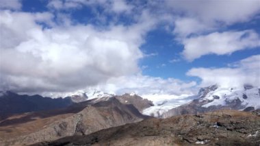 Dağlar manzara panoramik manzaralı