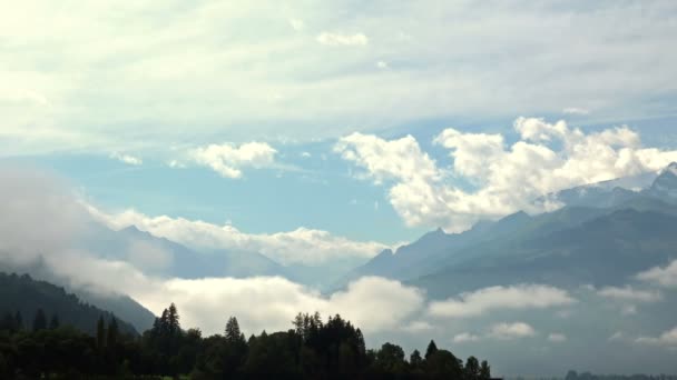 Vista panorámica del paisaje de las montañas . — Vídeos de Stock