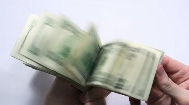 Adamın para Fan gösterilen Üstten Görünüm 