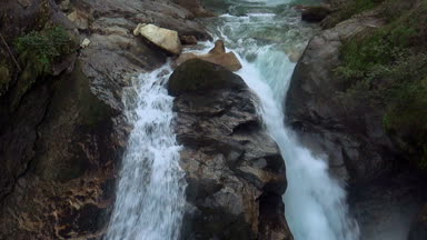 Avusturya 'daki Krimmml Şelaleleri.