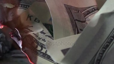 Yavaş hareket para yangında