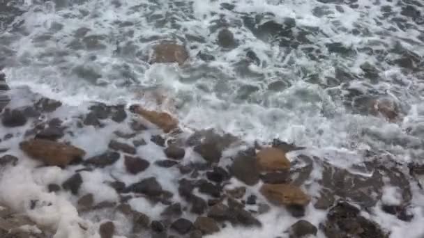 Ondas do mar tempestuosas — Vídeo de Stock