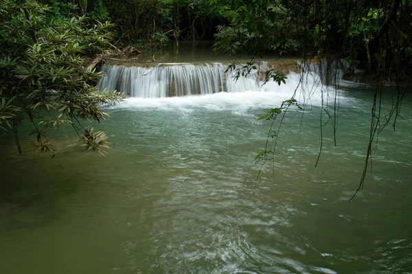 Tajlandia wodospad w Kanchanaburi — Zdjęcie stockowe