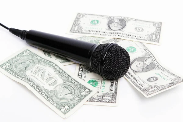 Microfone preto e dinheiro — Fotografia de Stock