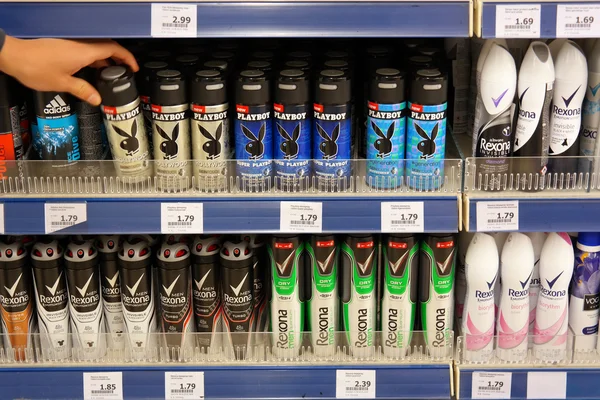 Playboy och Rexona varumärke deodoranter — Stockfoto