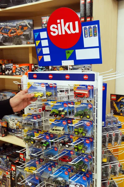 Die-cast legetøj i en butik - Stock-foto