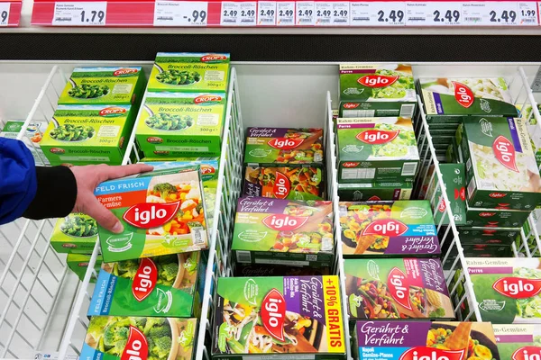 Iglo voedselpakketten in een winkel — Stockfoto