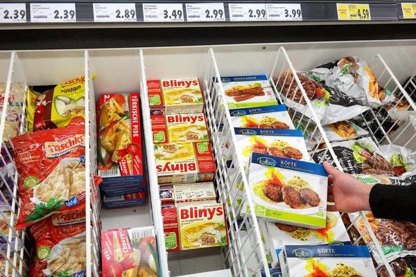 Comida turca en una tienda alemana — Foto de Stock