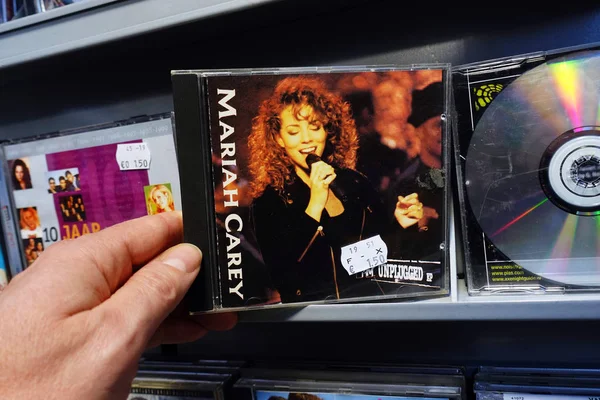 The Netherlands - Şubat 2020: Mariah Carey - MTV Unplugged. Albüm, Amerikalı şarkıcı ve söz yazarı Mariah Carey 'in ikinci el mağazasından canlı olarak yayınlandı..