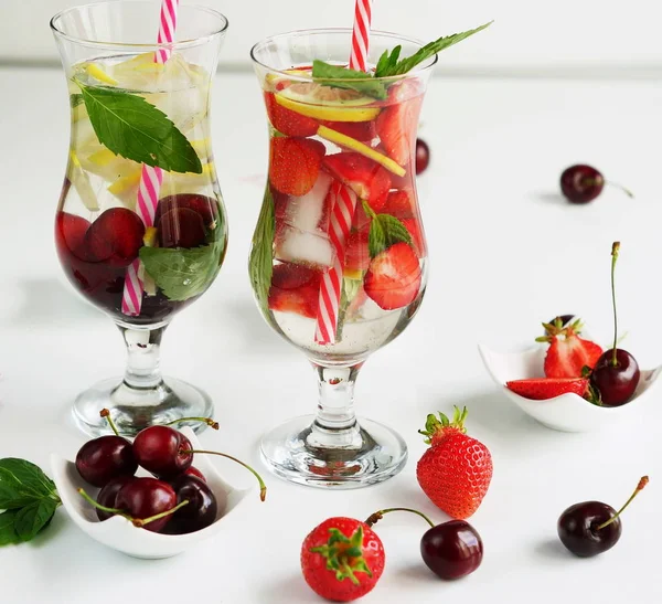 Detox water glasses — Stock Photo, Image