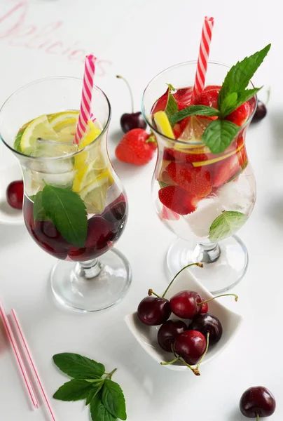 Detox water glasses — Stock Photo, Image