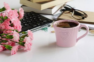 Okul hazırlıkları, öğretmenin gün kavramı, iş ofis eğitim kavramı. 