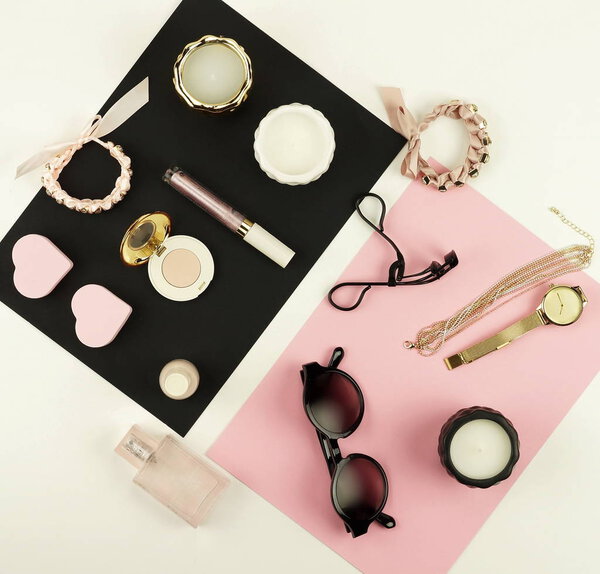 женские модные аксессуары и косметика
