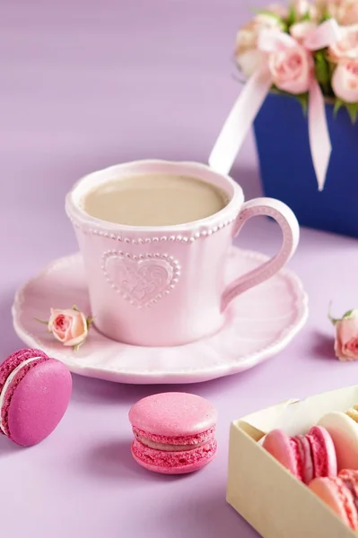 Fundo Férias Bonito Macaroons Cores Pastel Com Buquê Flores Rosas — Fotografia de Stock