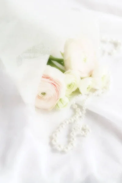 Etkisi Yumuşak Odak Çiçek Arka Plan Beyaz Keten Zemin Üzerinde — Stok fotoğraf