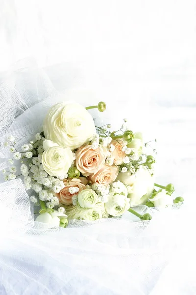 Beautiful Bridal Bouquet Pale Pink Roses White Ranunculus Flowers White — Stock Photo, Image