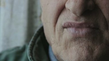 derin sorunları ve içme kahve veya çay yalnız ihtiyar