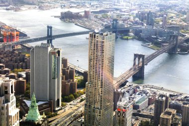 New York City Brooklyn Köprüsü ve Manhattan Köprüsü