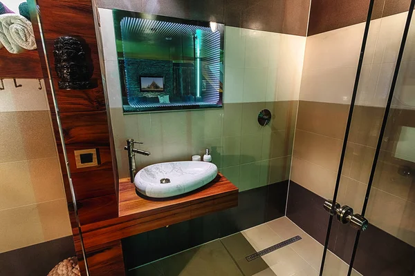 Grifo de baño de lujo — Foto de Stock