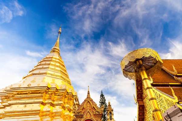 Golden pagoda wat Phra That Doi Suthep Chiangmai Thailandia — Foto Stock