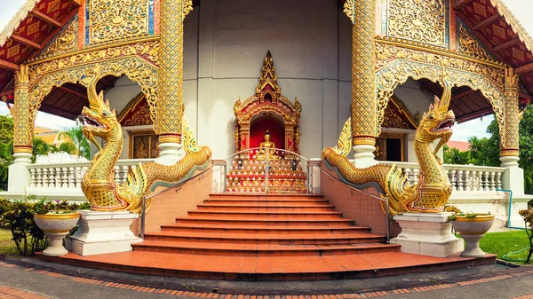 Thailandia simboli religiosi nel tempio buddista — Foto Stock