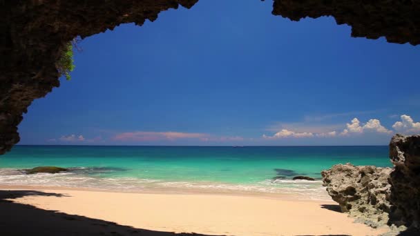 Vidéo de la belle plage de sable de l'océan — Video