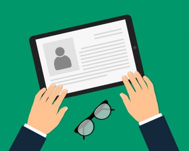 Bir adam bir takım elbise görünümü devam Tablet