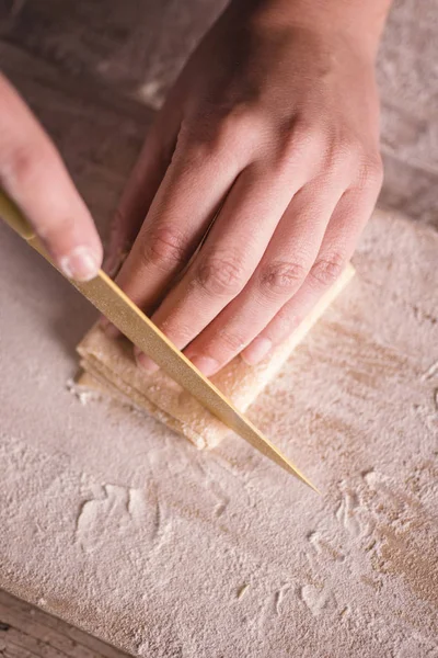 Pasta preparation by hand — Stock Photo, Image