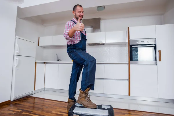 Worker Standing Toolbox Kitchen — Stock Photo, Image